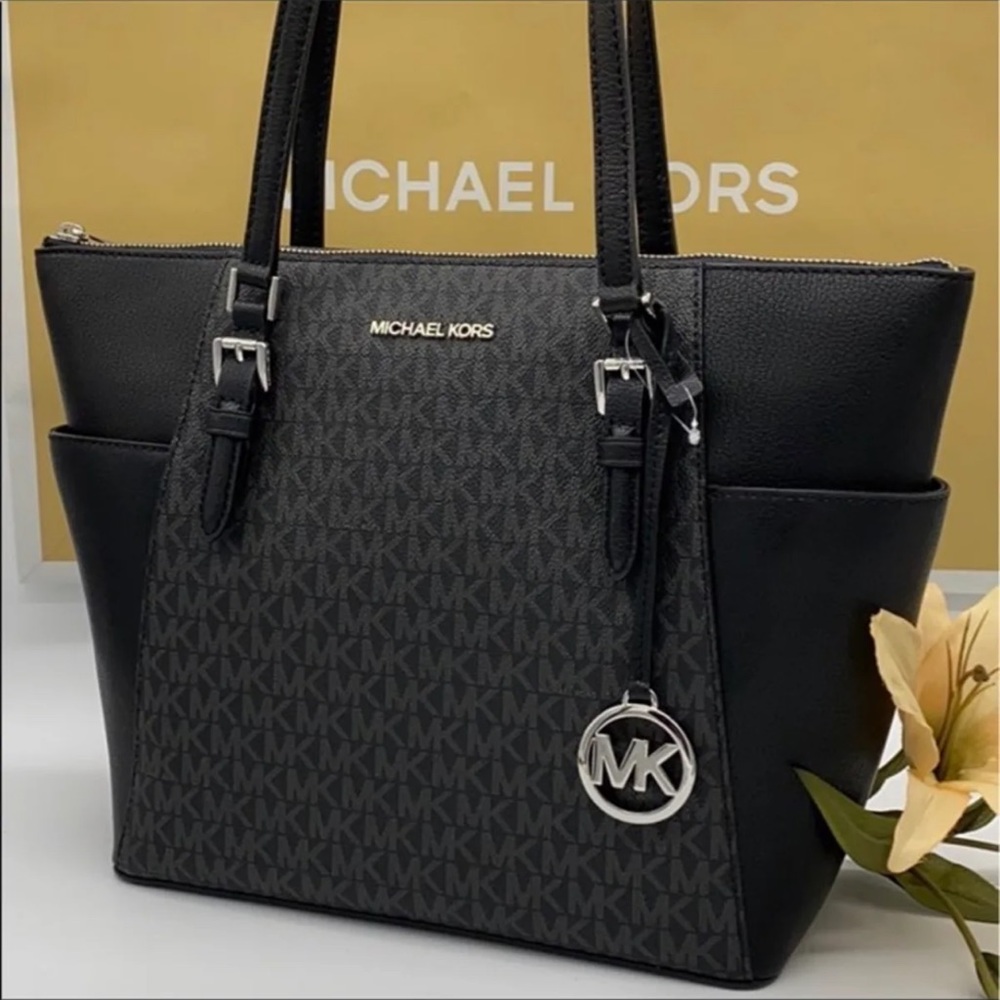 MICHAEL KORS CHARLOTTE LARGE TOP ZIP Tote bag - Picture 9 of 16